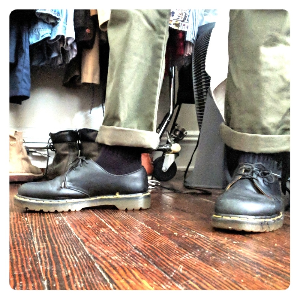 Doc martens low tops black